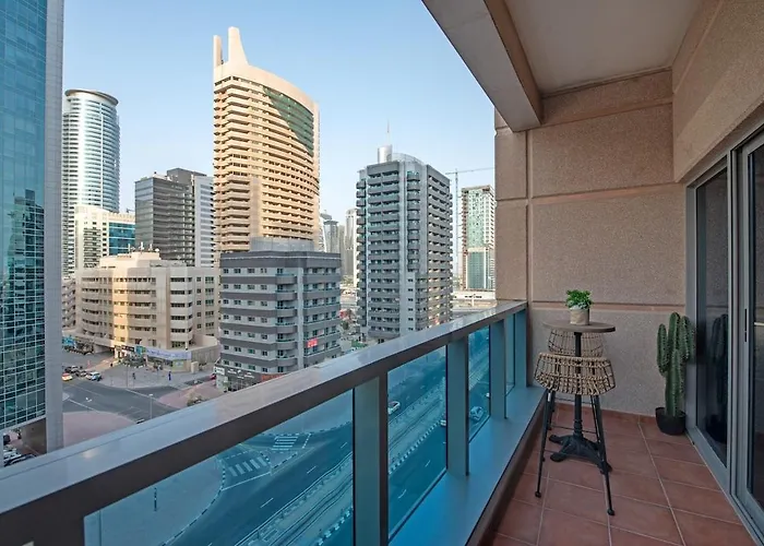 Classy 1-Bedroom Apartment In Dubai Marina With City Views!