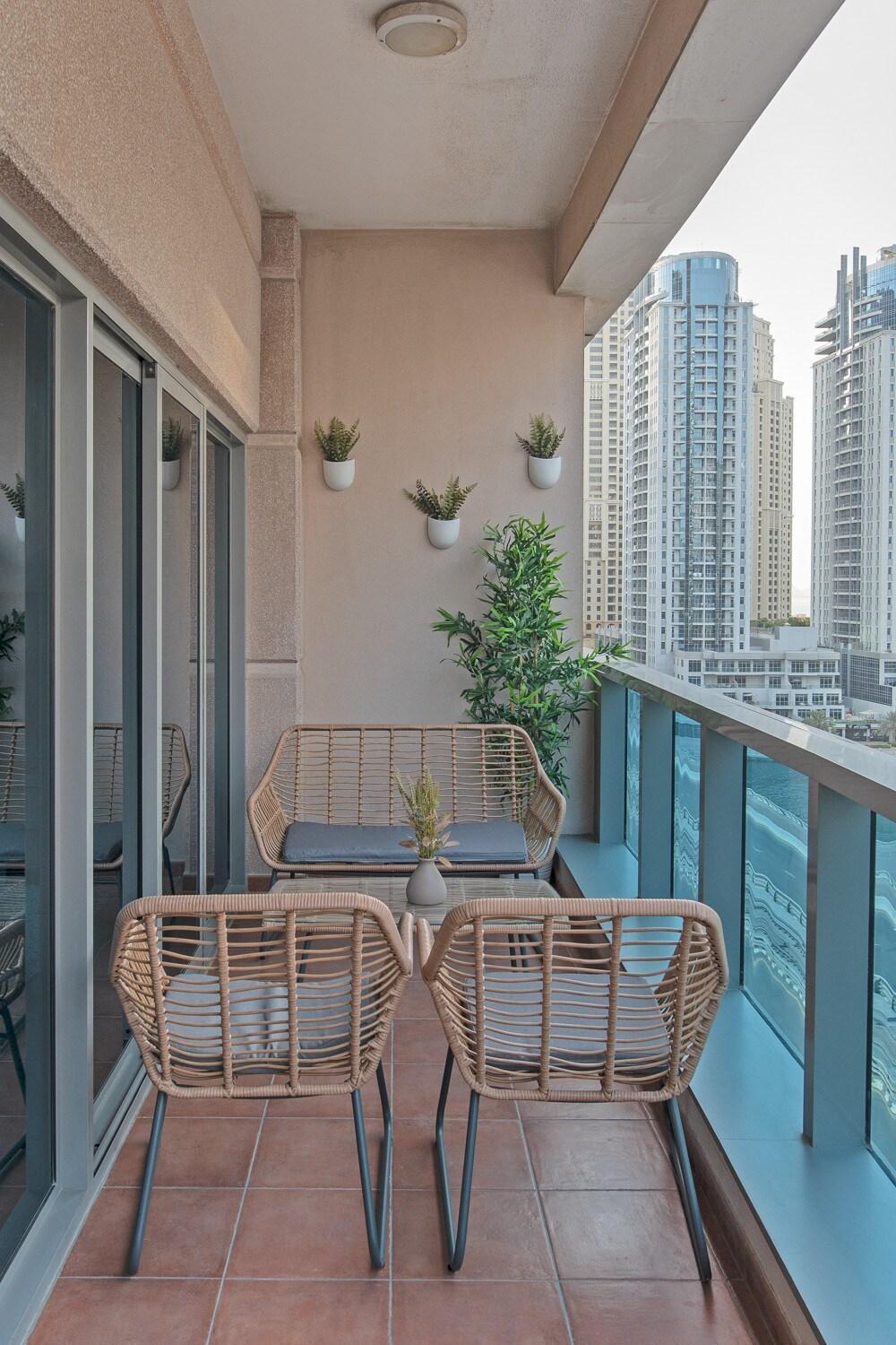 Holiday home Classy 1-bedroom In Marina With Views!