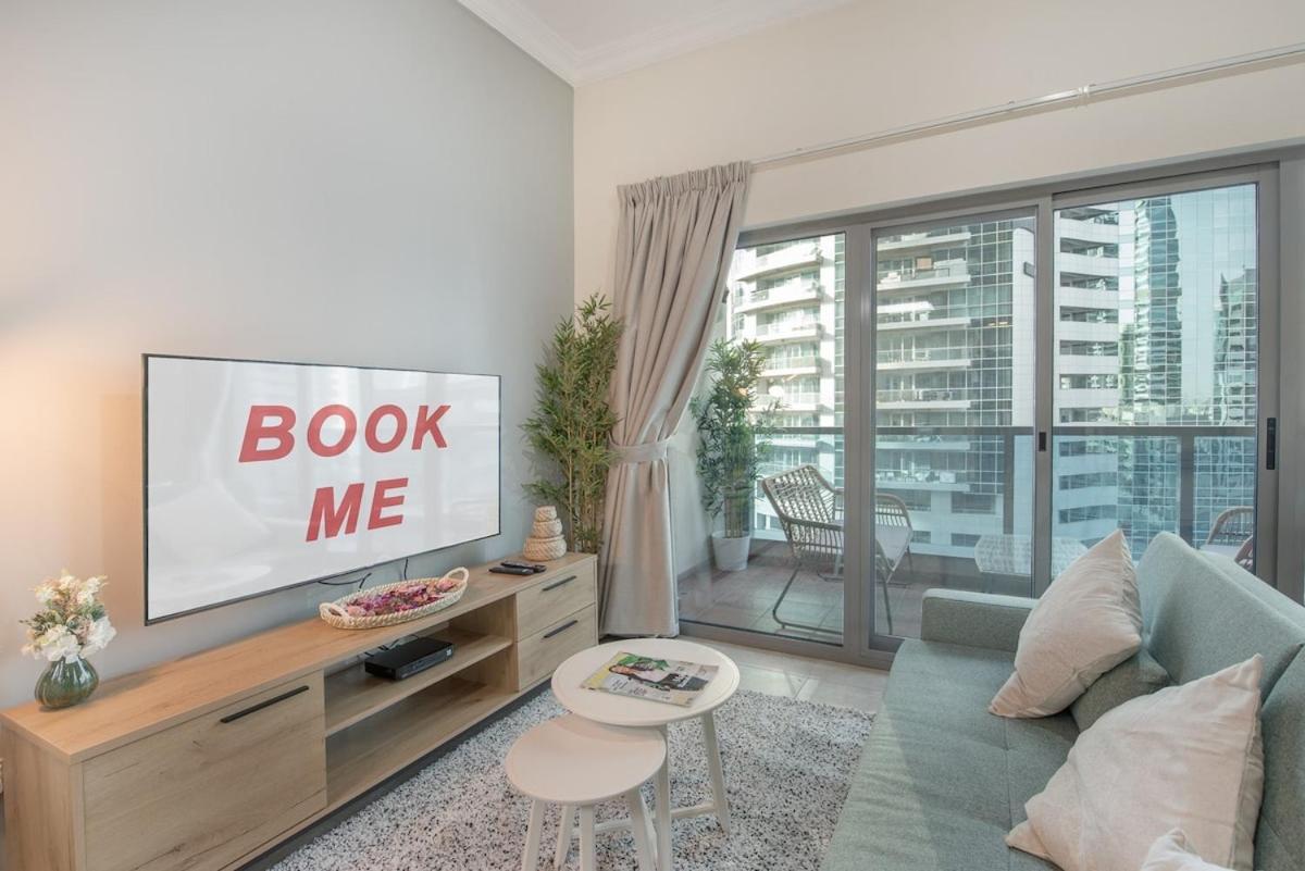 Classy 1-bedroom In Marina With Views! *